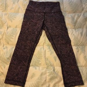 LULULEMON crop leggings size 4